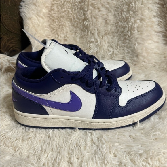 Nike Air Jordan 1 Low Sky J Purple - Picture 2 of 6